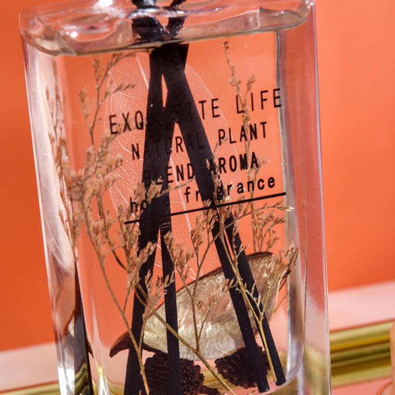 การตกแต่งดอกไม้แห้งโดยไม่ใช้ไฟ เครื่องกระจายกลิ่นอโรมาเธอราพี การตกแต่งดอกไม้แห้งโดยไม่ใช้ไฟ เครื่องกระจายกลิ่นอโรมาเธอราพี