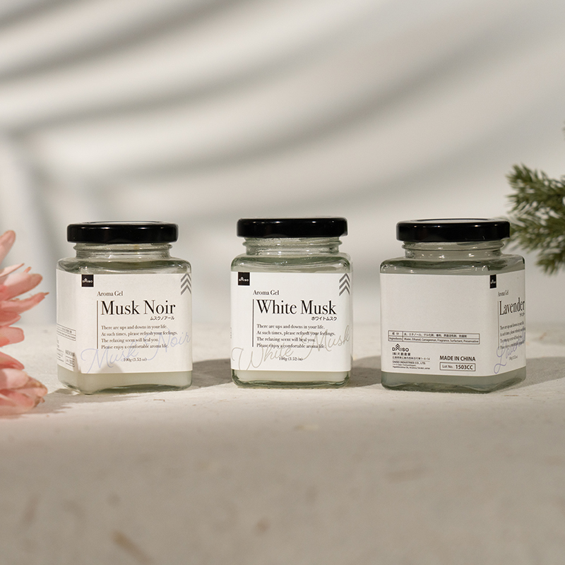 เครื่องกำจัดอากาศแบบทึบ White Musk Magic ขนาด 125 กรัม