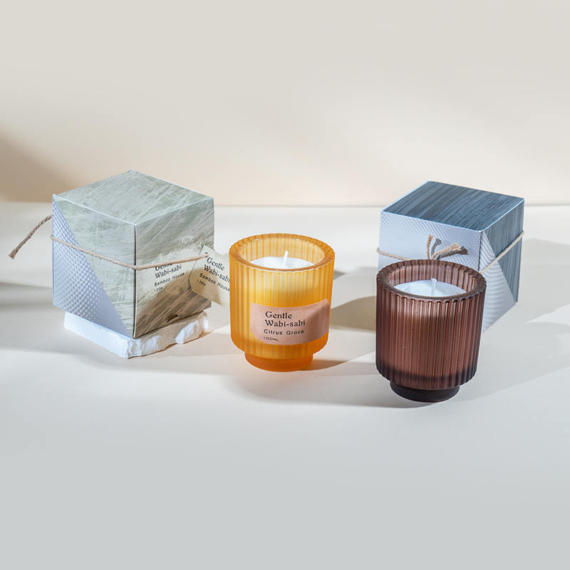 ถ้วยเทียนแก้วกลมมีลายแนวตั้งเทียนหอม-ผู้จำหน่ายเทียนไขถั่วเหลืองเชิงนิเวศ