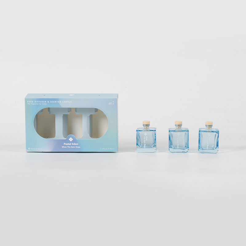 ชุดกระจายกลิ่นขวดสี่เหลี่ยม 3 ชิ้น - ชุดกลิ่นหอม 3 ชิ้น