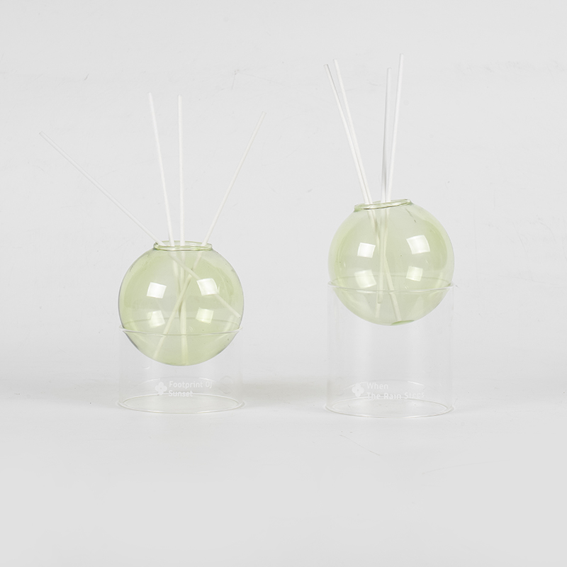 ฐานแก้วใส อโรมาเธอราพีสไตล์แก้วกระจายกลิ่นแบบลูกบอลแก้ว